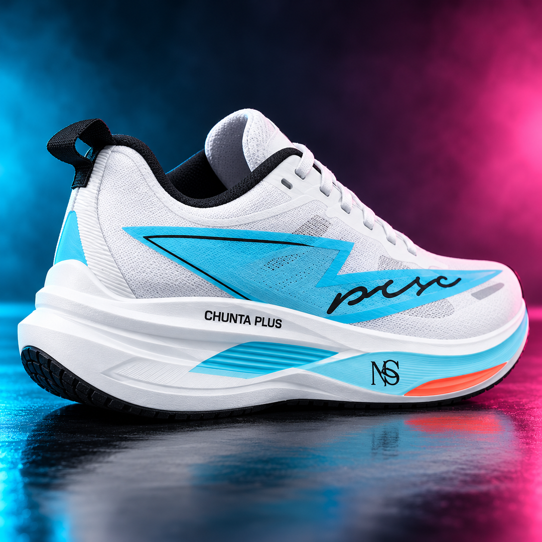 CHUNTA Pulse in White / Light Blue, rear three-quarter campaign view